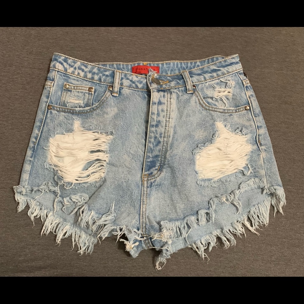 SIGNATURE8 SHORTS